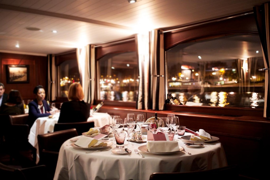 diner-croisiere-seine